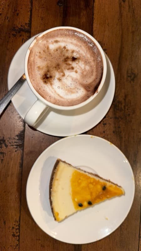 hot chocolate and cake